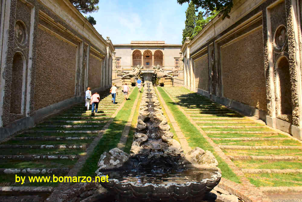 La cordonata e la catena d'acqua