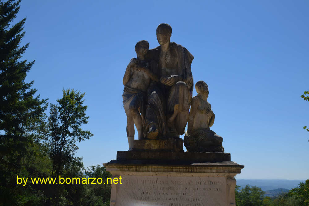 Monumento a Nicola Demidoff