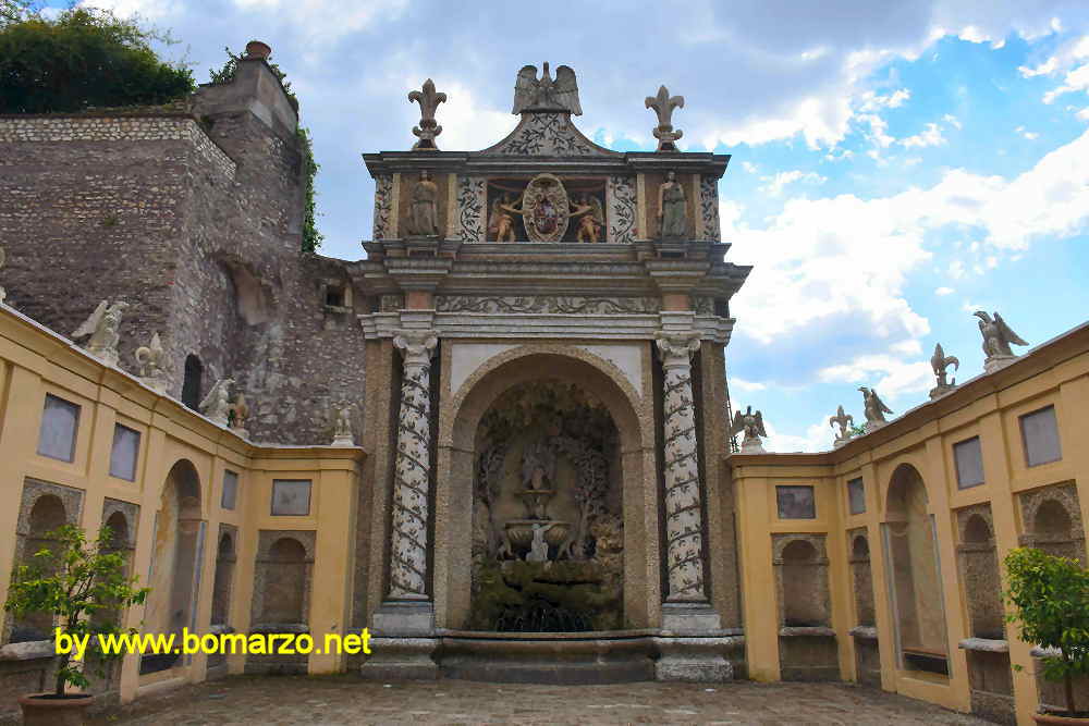 La fontana della civetta